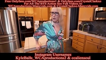 Pov Sex With A Seductive Stepmom In A Trailer