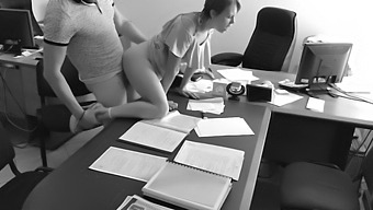 Amateur Boss Films Himself Fucking His Petite Secretary On The Office Desk