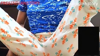 Desi Housewife'S Video Chat In Indian Language