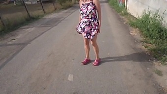 Public Exposure: Restaurant Waitress Exposes Herself Without Panties