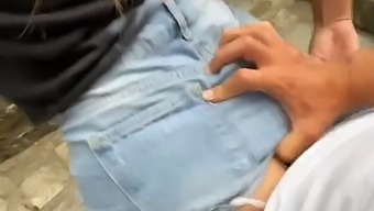 Young Couple'S Public Quickie Almost Exposed In Tourist Hotspot