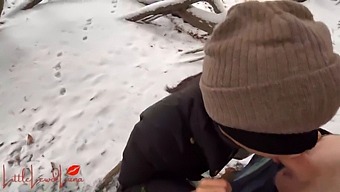 Public Park Handjob: Luna'S Risky Outdoor Encounter