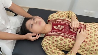 Skinny Indian Babe Gives An Amazing Massage